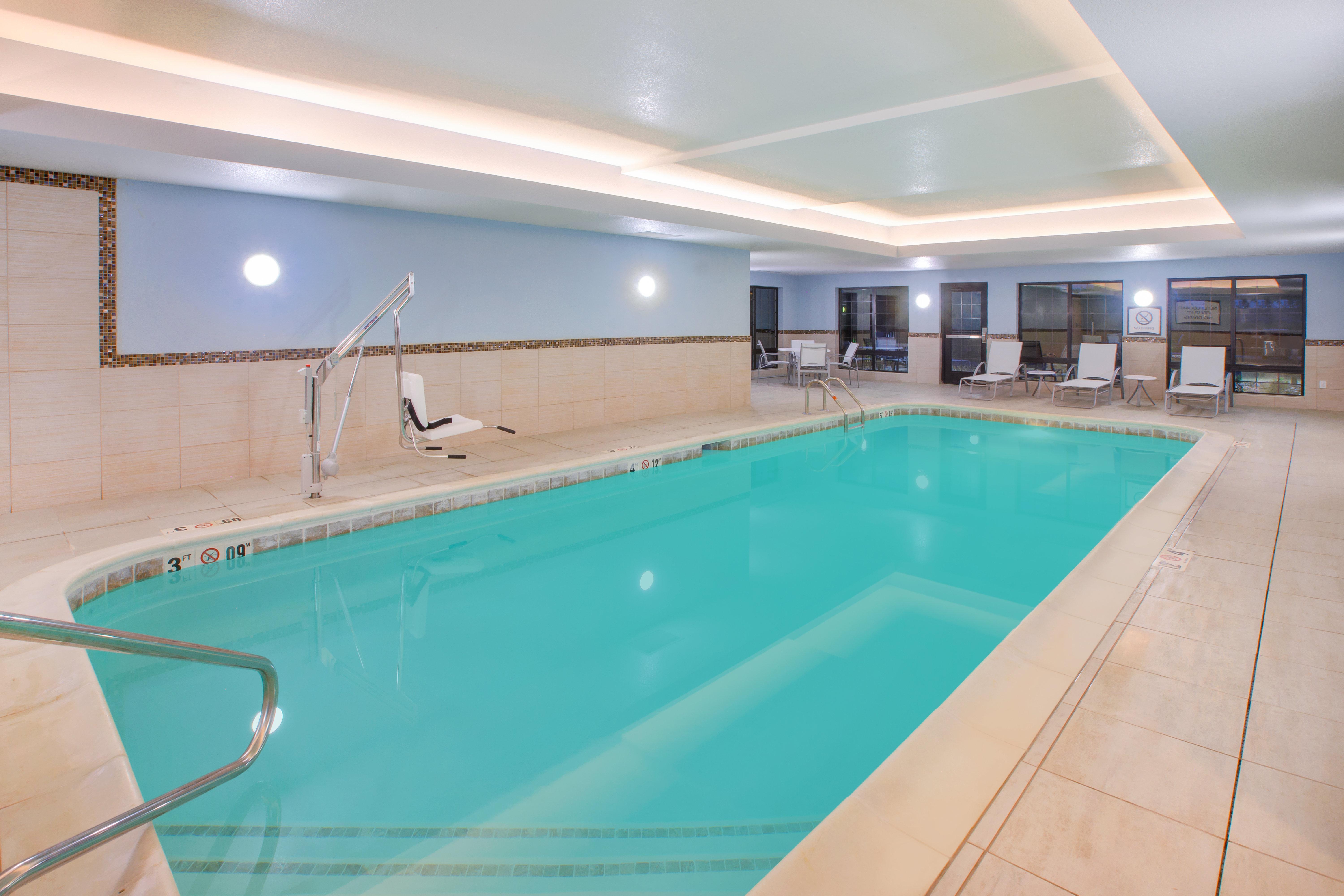 Staybridge Suites - Benton Harbor-St. Joseph By Ihg Екстериор снимка